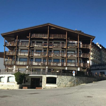Royal Apartment Sestriere Exterior photo