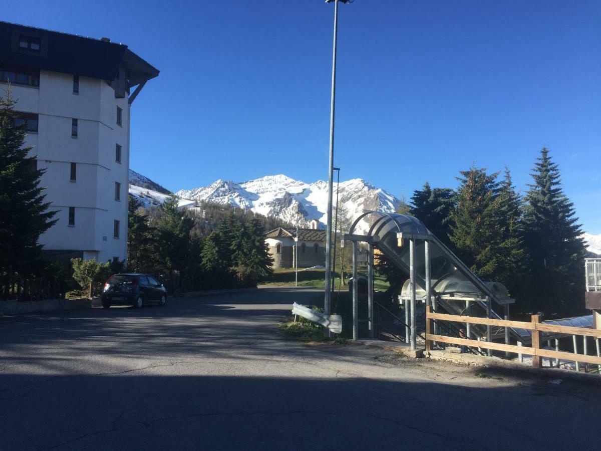 Royal Apartment Sestriere Exterior photo